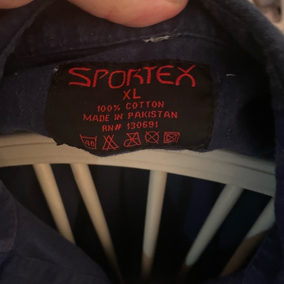 Sported - Picture 2 of 2